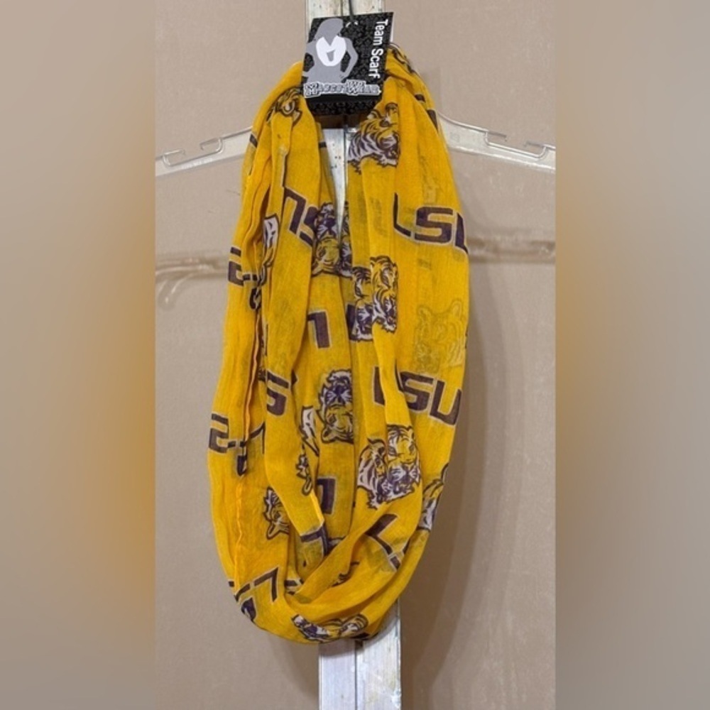 Mascot Wear LSU Tigers Yellow Infinity ScarfNWT Game Day Geaux Tigers Collegiate